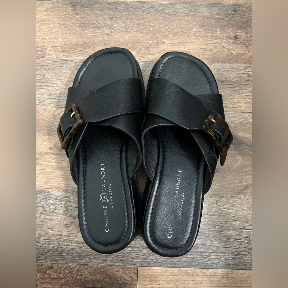 Chinese Laundry Clarke Sandals